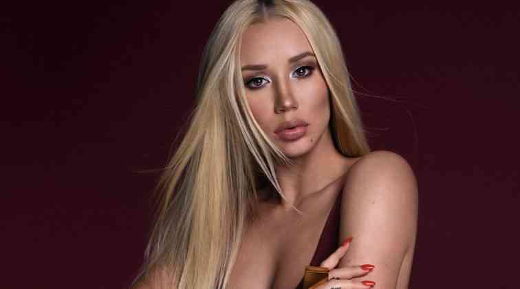 Iggy Azalea instagram kraliçesi olma yolunda.